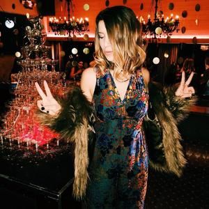 Meet your Posher, Whitney